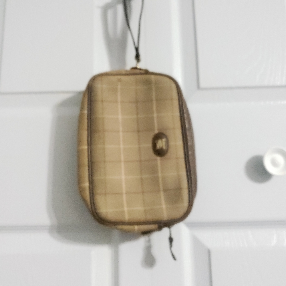 BURBERRY VINTAGE AUTH. BROWN POUCH WALLET - Picture 5 of 16